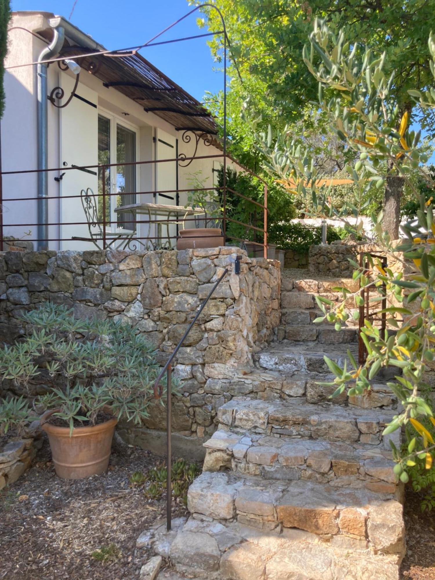 Maset des Amandiers Cotignac Buitenkant foto